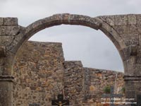 TEMPLO ROMÁNICO. VISTA NORESTE